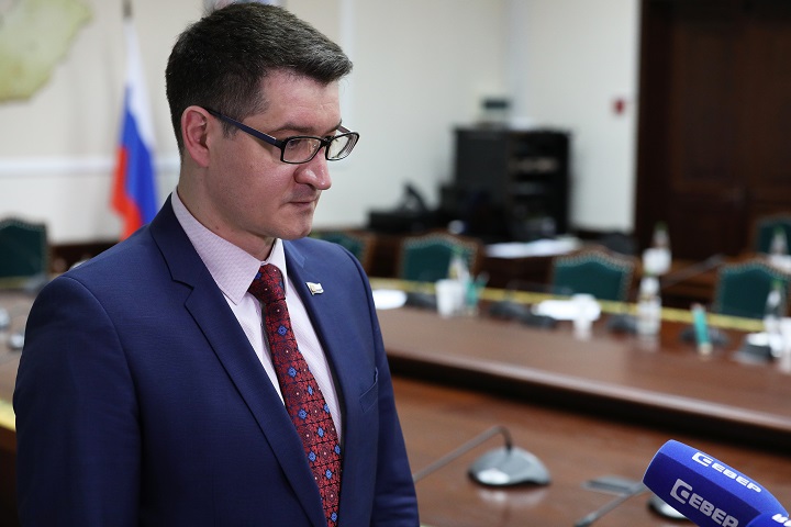 Арбузов 2.jpg Арбузов 2.jpg